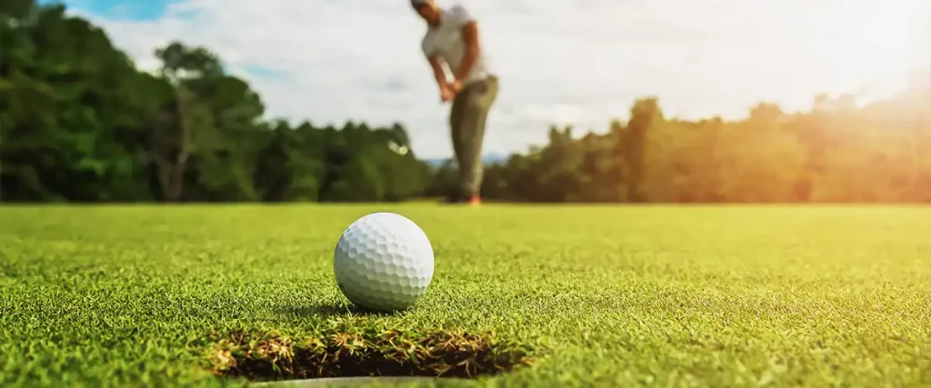 How an 18 Hole Golf Course Makes Golf More Accessible for All Skill Levels