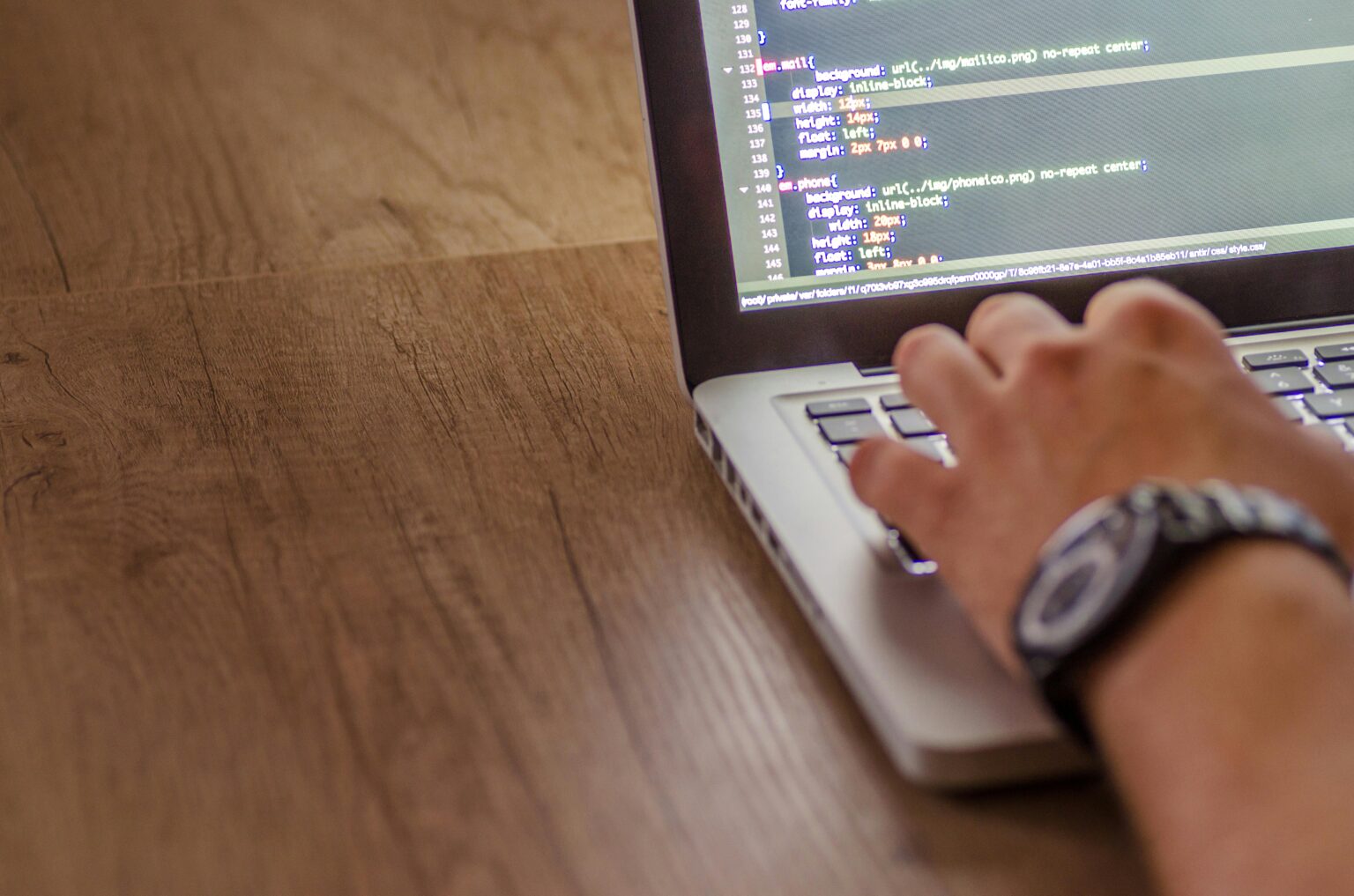 Benefits of an Affiliate Program for Tradelines