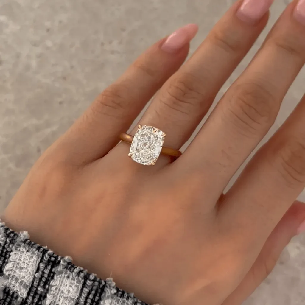 Effortless Elegance: Why Oval Cut Rings are Lily Arkwright’s Best Sellers